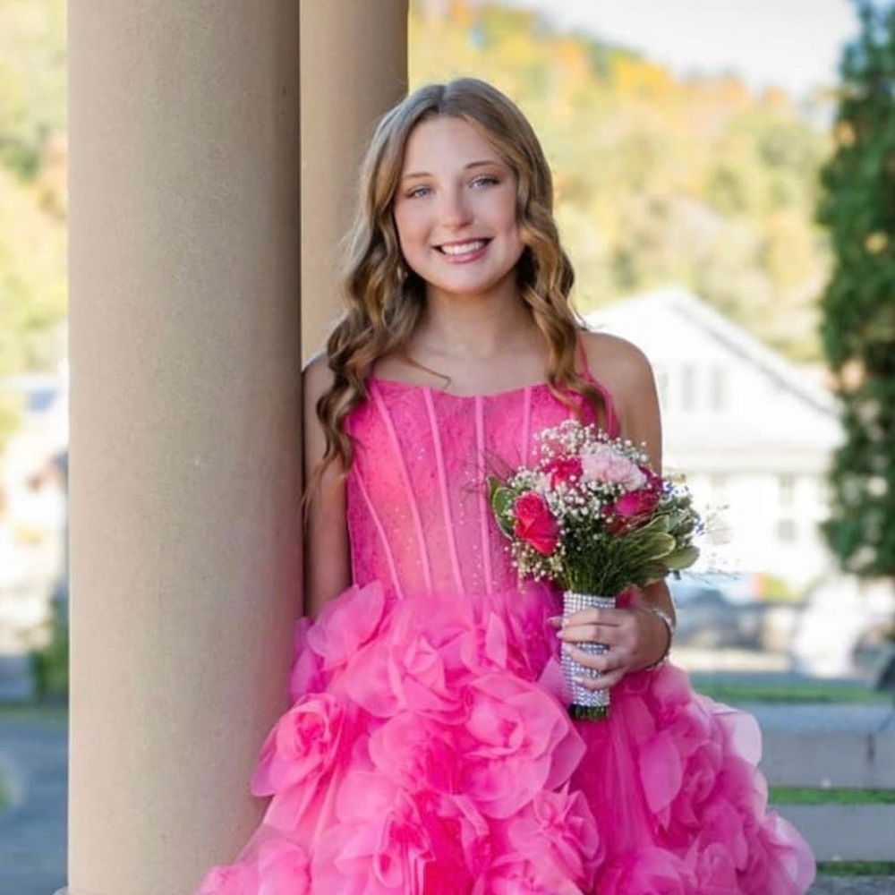 Meet your Posher, Pretty